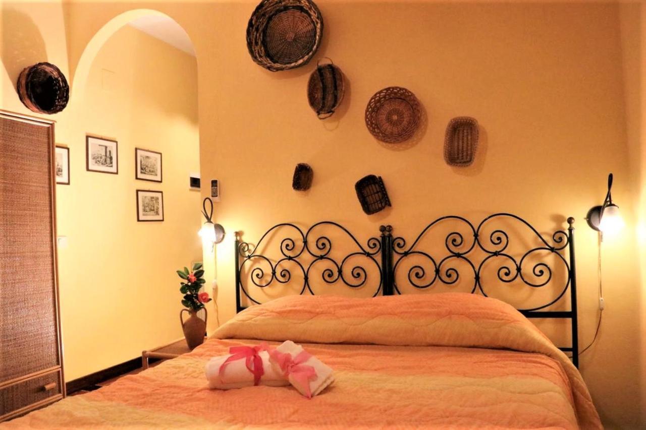 Agriturismo Santa Margherita Gioiosa Marea Chambre photo